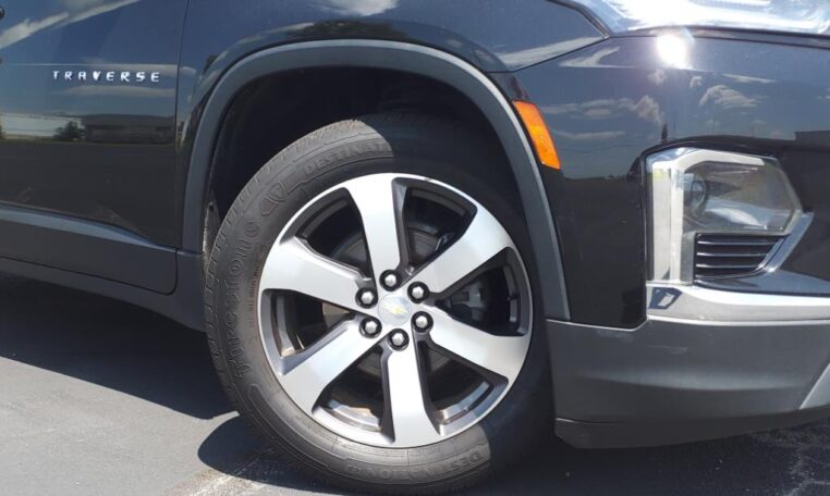 2022 Chevrolet Traverse 3LT Front Wheel B2759T