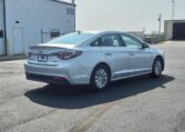 2016 Hyundai SONATA Hybrid SE Rear Angle B2773 (16)