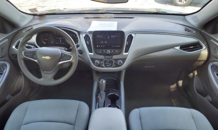 2020 Chevrolet Malibu LS Cabin 7840 (4)