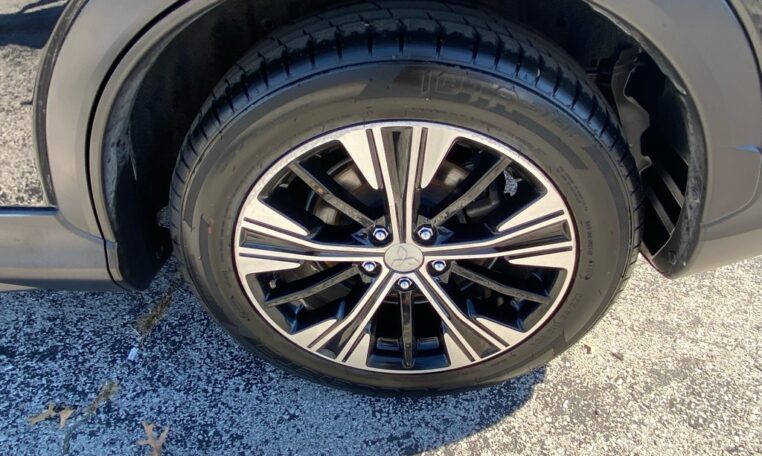 2022 Mitsubishi Eclipse Cross SE 7812T (20) Tires