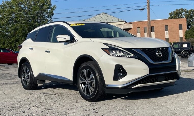 2023 Nissan Murano SV 7880T Front(1)