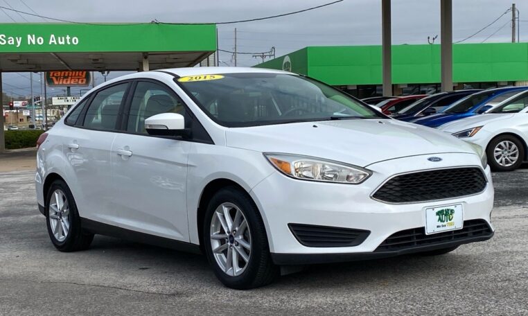 2015 Ford Focus SE 7863 (1) Guaranteed Approvals