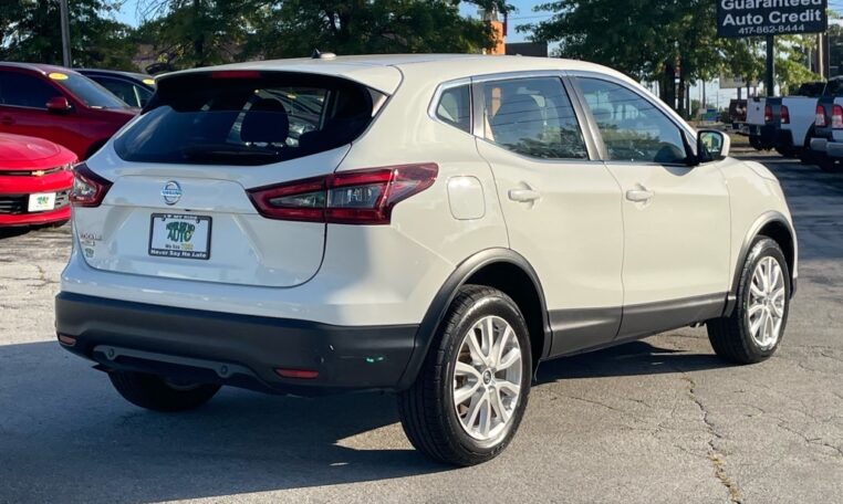 2021 Nissan Rogue Sport SV 7867T Rear (2)