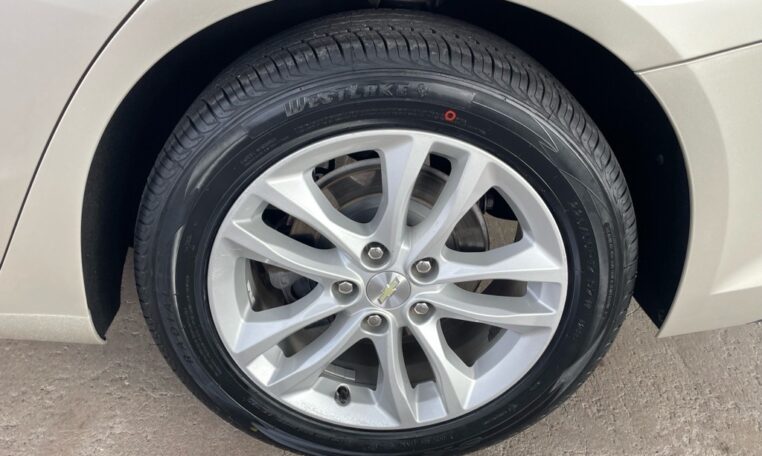 2016 Chevrolet Malibu LT 7959 (22) Wheel