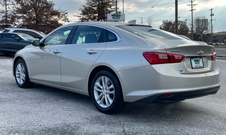 2016 Chevrolet Malibu LT 7959 (3) Rear