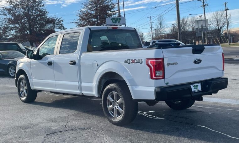 2016 Ford F-150 XL 7954 (3) Rear