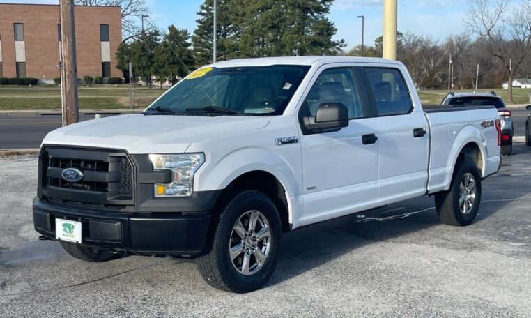 2016 Ford F-150 XL 7954 (4) Front