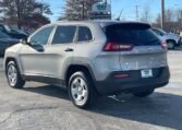 2017 Jeep Cherokee Sport 7978 (3) Rear