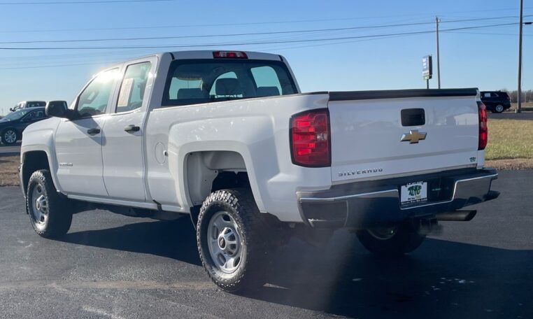 2018 Chevrolet Silverado 2500HD B2780 (3) Rear