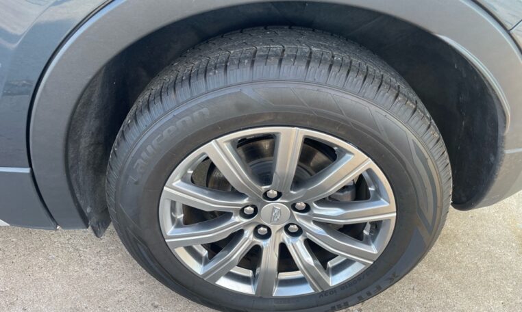 2019 Cadillac XT4 Premium Luxury 7952T (17) Tire