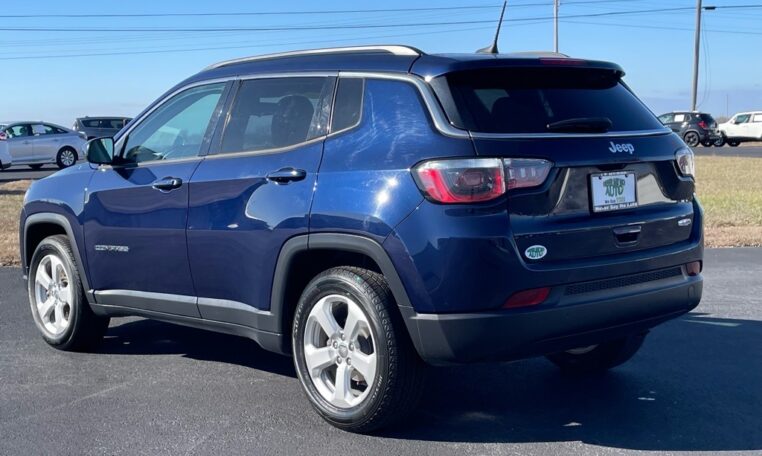 2019 Jeep Compass Latitude B2785T (3) Rear