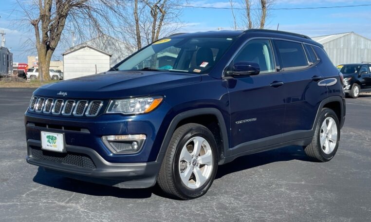 2019 Jeep Compass Latitude B2785T (4) Front