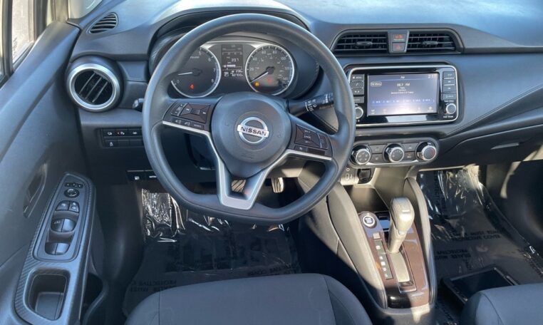 2021 Nissan Versa S B2777T (5) Cabin