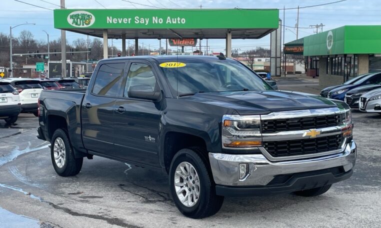 2017 Chevrolet Silverado 1500 LT 7968 (1) Guaranteed Approval