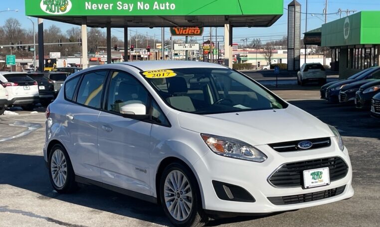 2017 Ford C-MAX Hybrid SE 7986 (1) Guaranteed Approvals