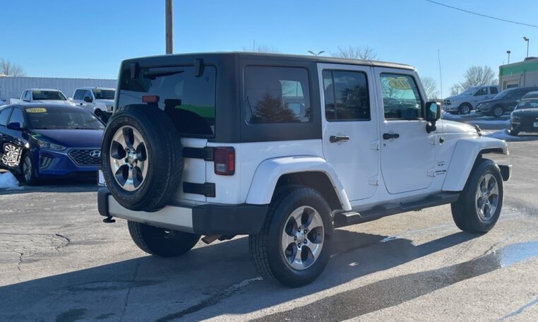 2018 Jeep Wrangler 7989 (2) Rear