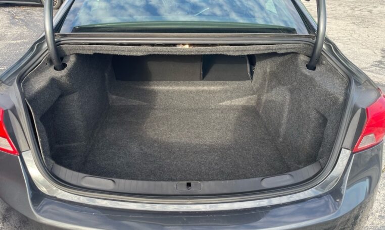 2019 Chevrolet Impala LT 7969 (16) Trunk