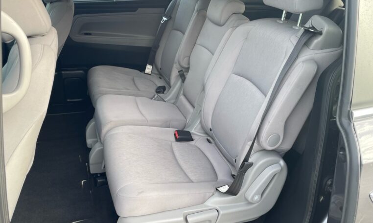 2019 Honda Odyssey EX 7966 (15) Back Seats