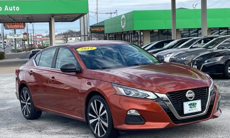 2019 Nissan Altima 2.5 SR 7965T (1) Guaranteed Approvals