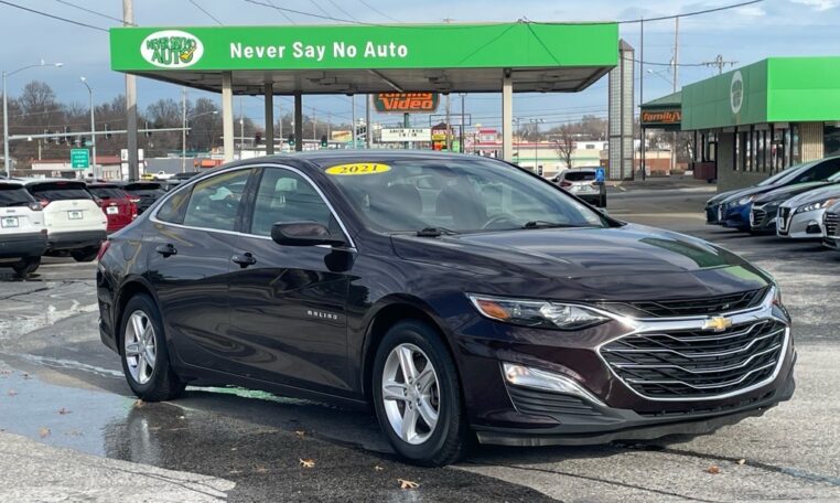 2021 Chevrolet Malibu LS 7957T (1) Guaranteed Approval