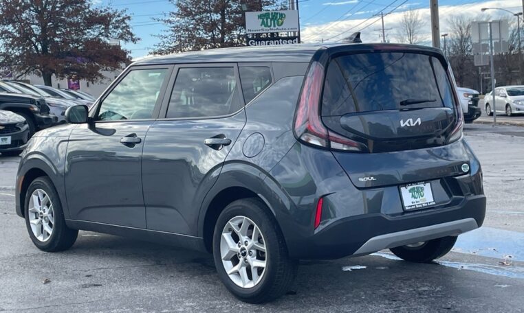 2023 Kia Soul LX 7975T (3) Rear