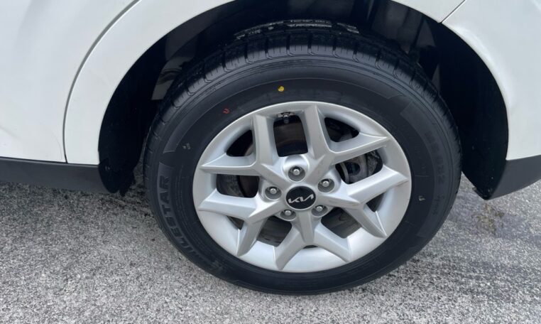 2023 Kia Soul LX 7976T (16) Tire