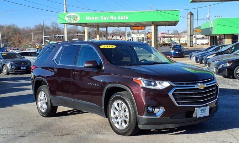 2019 Chevrolet Traverse LT 7997T (1) Guaranteed Approvals