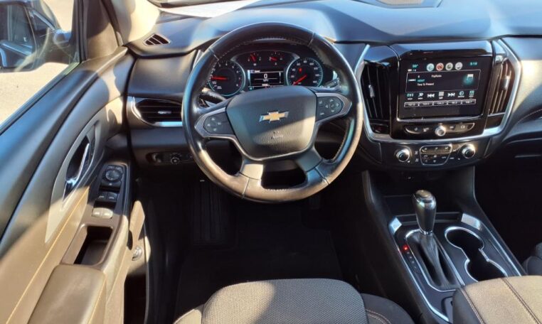 2019 Chevrolet Traverse LT 7997T (5) Cabin