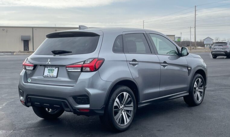 2021 Mitsubishi Outlander Sport B2799T Rear (2)