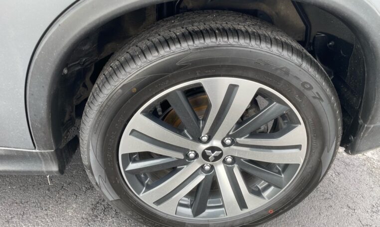 2021 Mitsubishi Outlander Sport B2799T Tire (17)