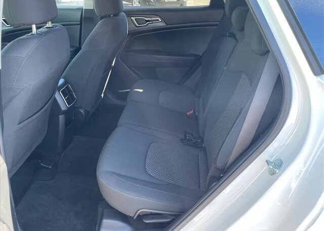 2023 Kia Sportage LX 8014 Rear Seats (16)