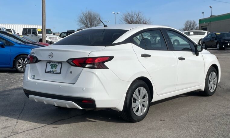 2024 Nissan Versa S 7999 Rear (2)